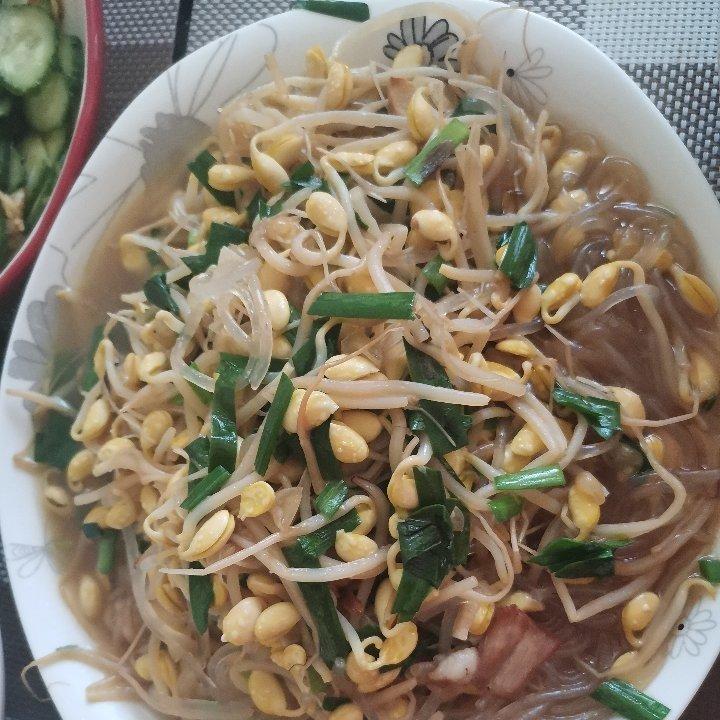 黄豆芽炒粉条