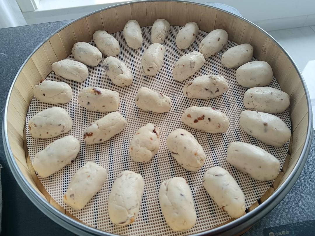 牛奶红枣糯米糕