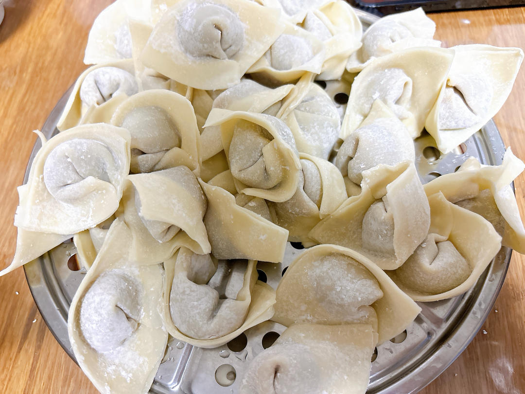 一款非常鲜美的馄饨饺子馅：菌菇三鲜虾仁馅