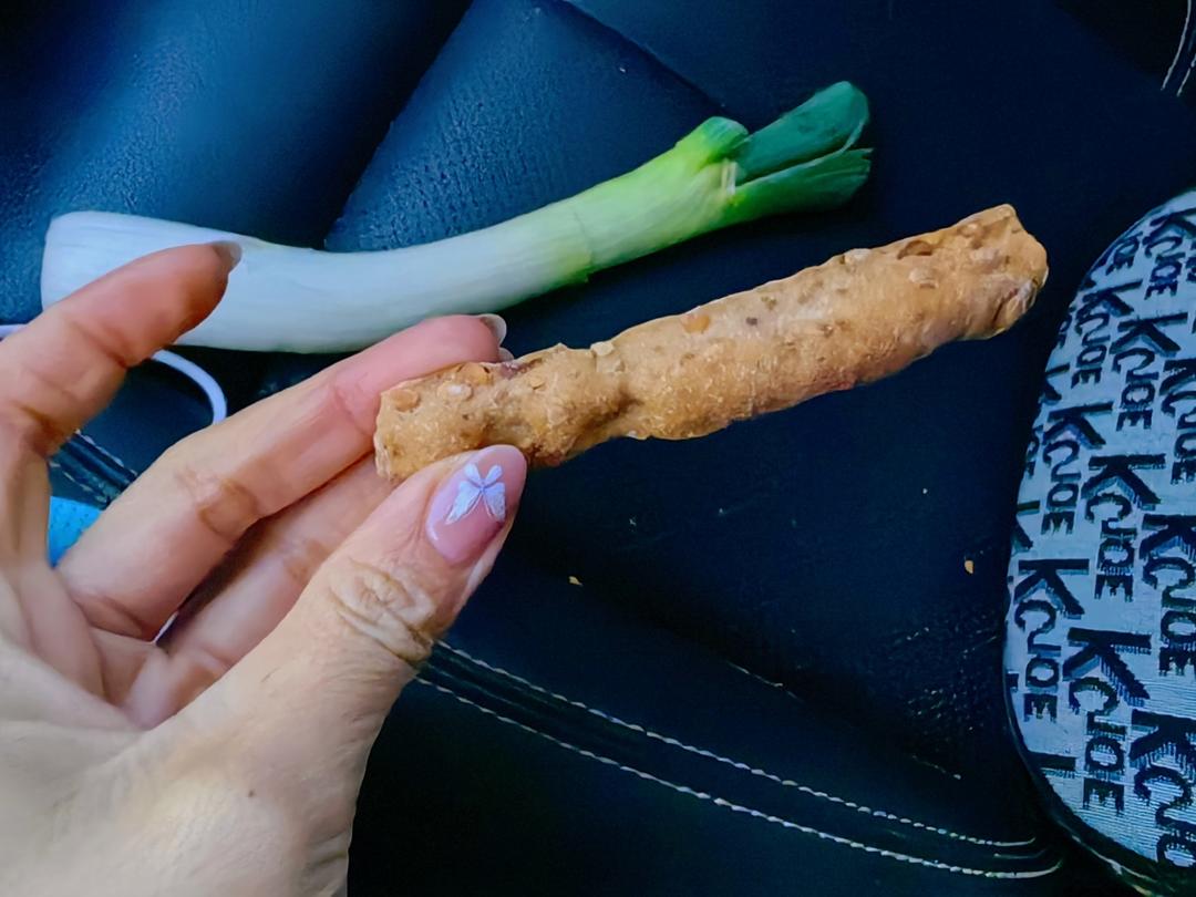像一根树枝的面包，网红店招牌全麦坚果棒！