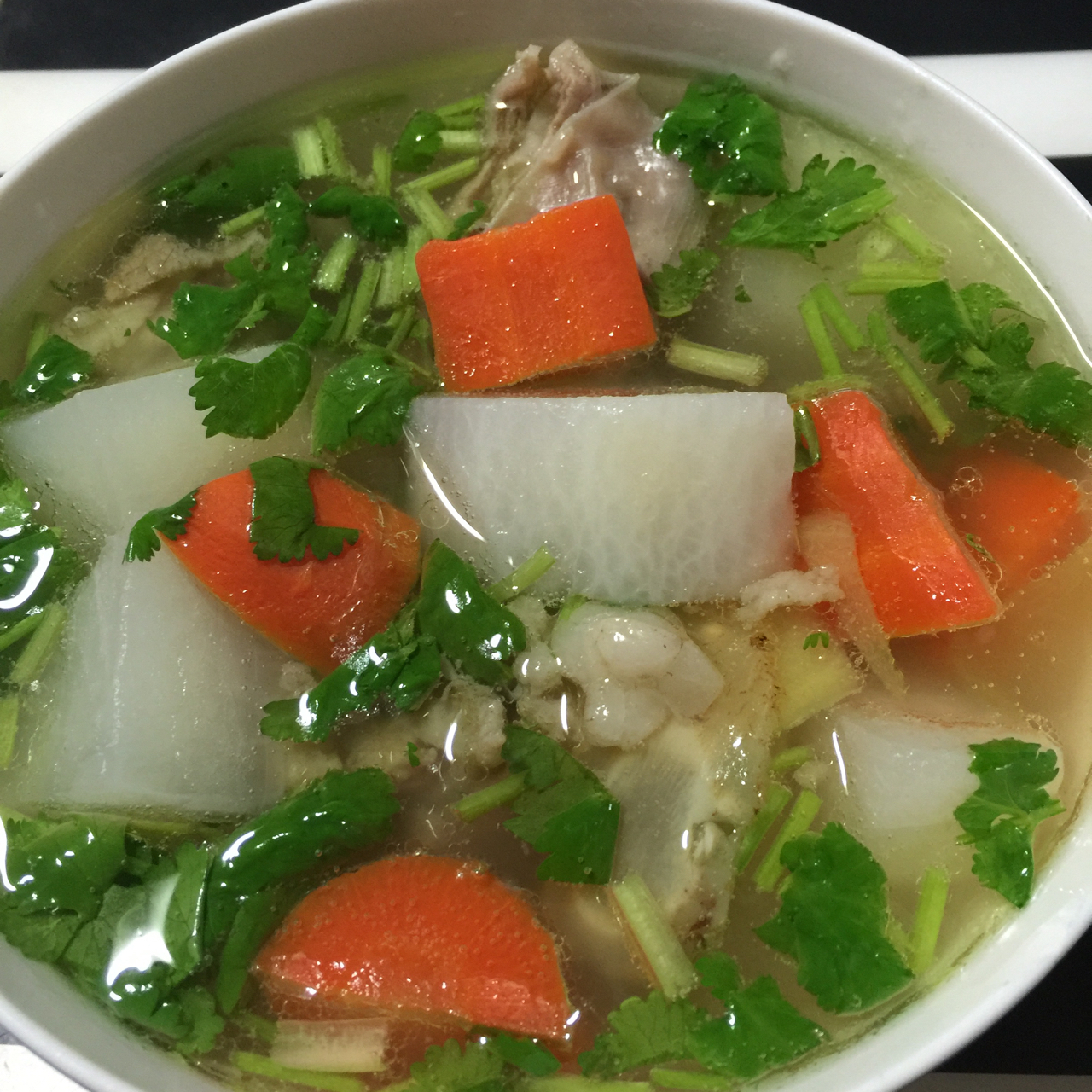 清炖羊肉汤