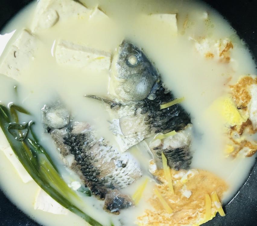 奶白鲫鱼汤的秘诀！