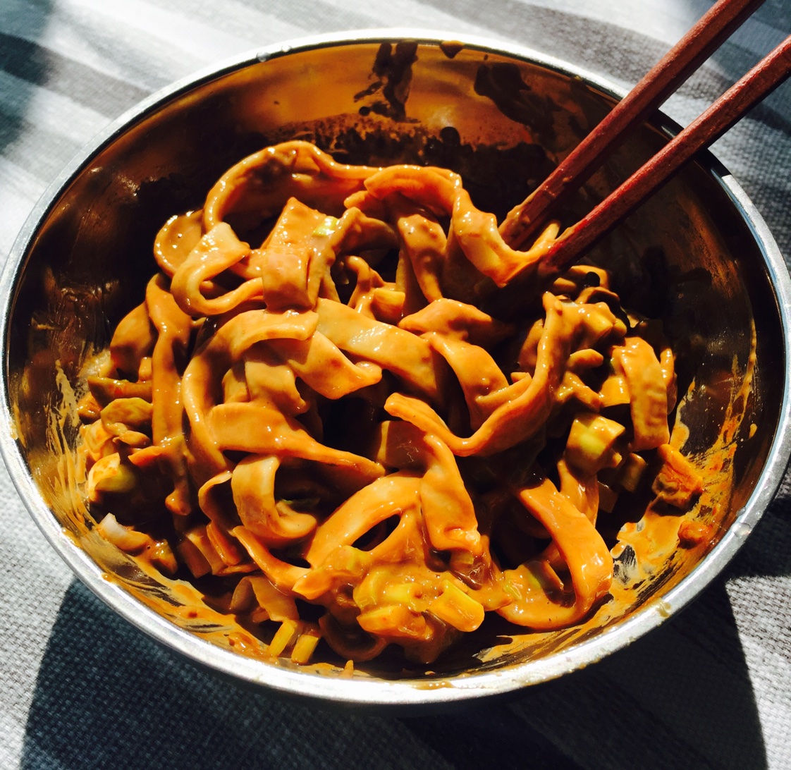 热干面酱汁调法/热干面