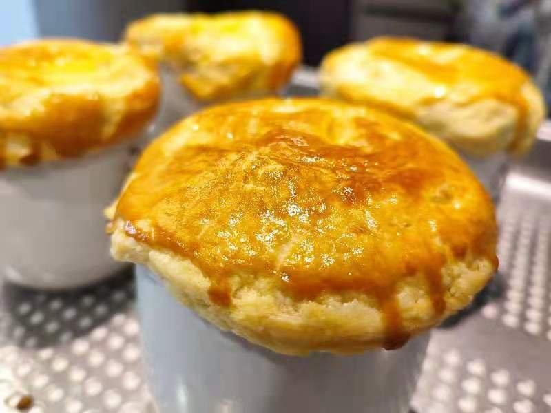 酥皮奶油鲍鱼浓汤