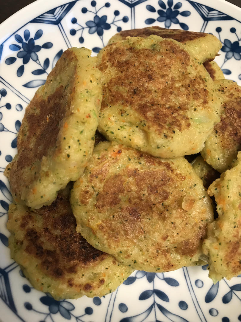 鲜虾彩蔬土豆饼