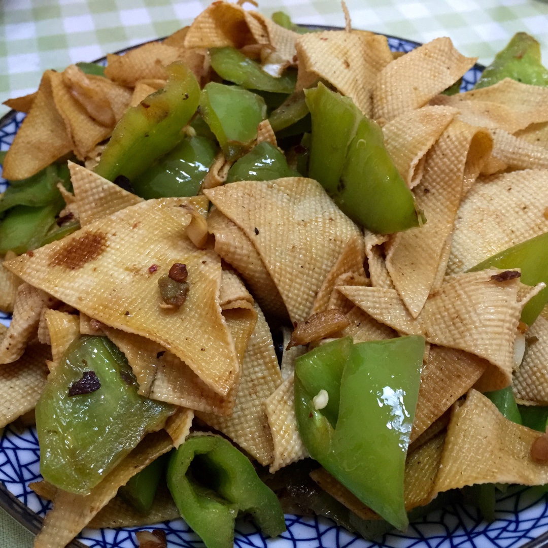 尖椒炒干豆腐