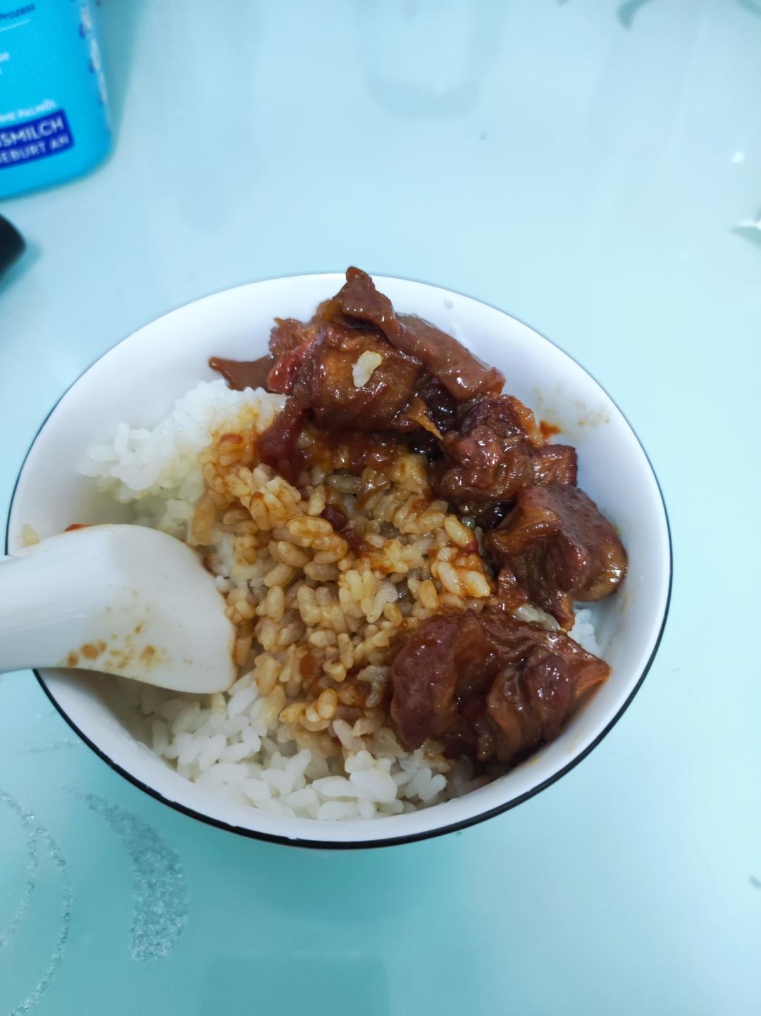 番茄炖牛腩