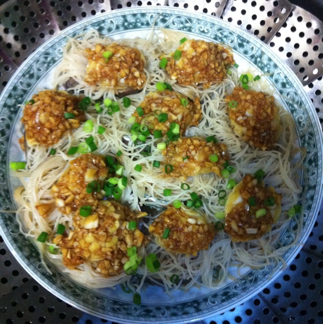 蒜蓉粉丝蒸鲍鱼