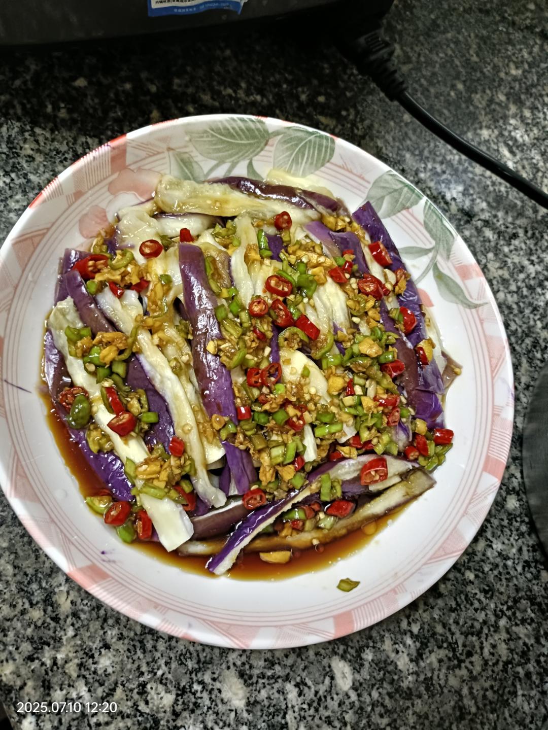 凉拌茄子这样做，堪称米饭杀手