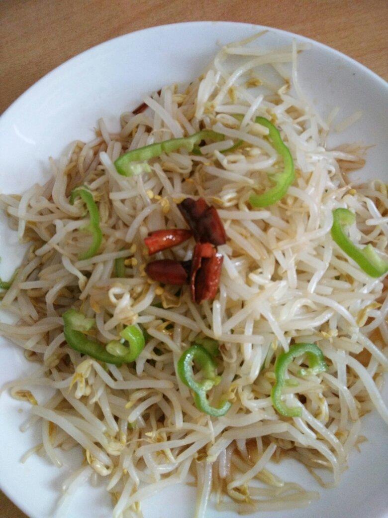 凉拌豆芽黄瓜菜