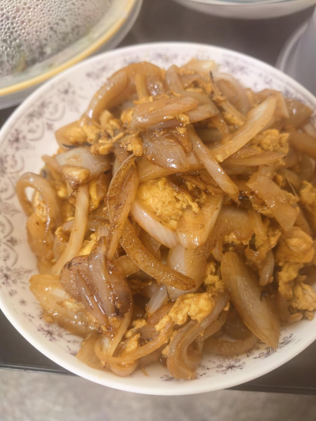 降压防癌的好食材  洋葱炒鸡蛋