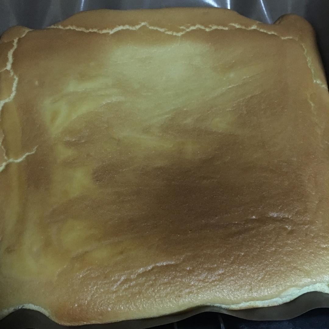 《Tinrry下午茶》教你做基础原味蛋糕卷