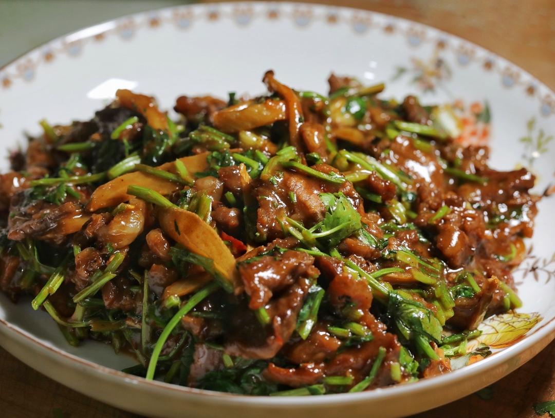 香菜牛肉