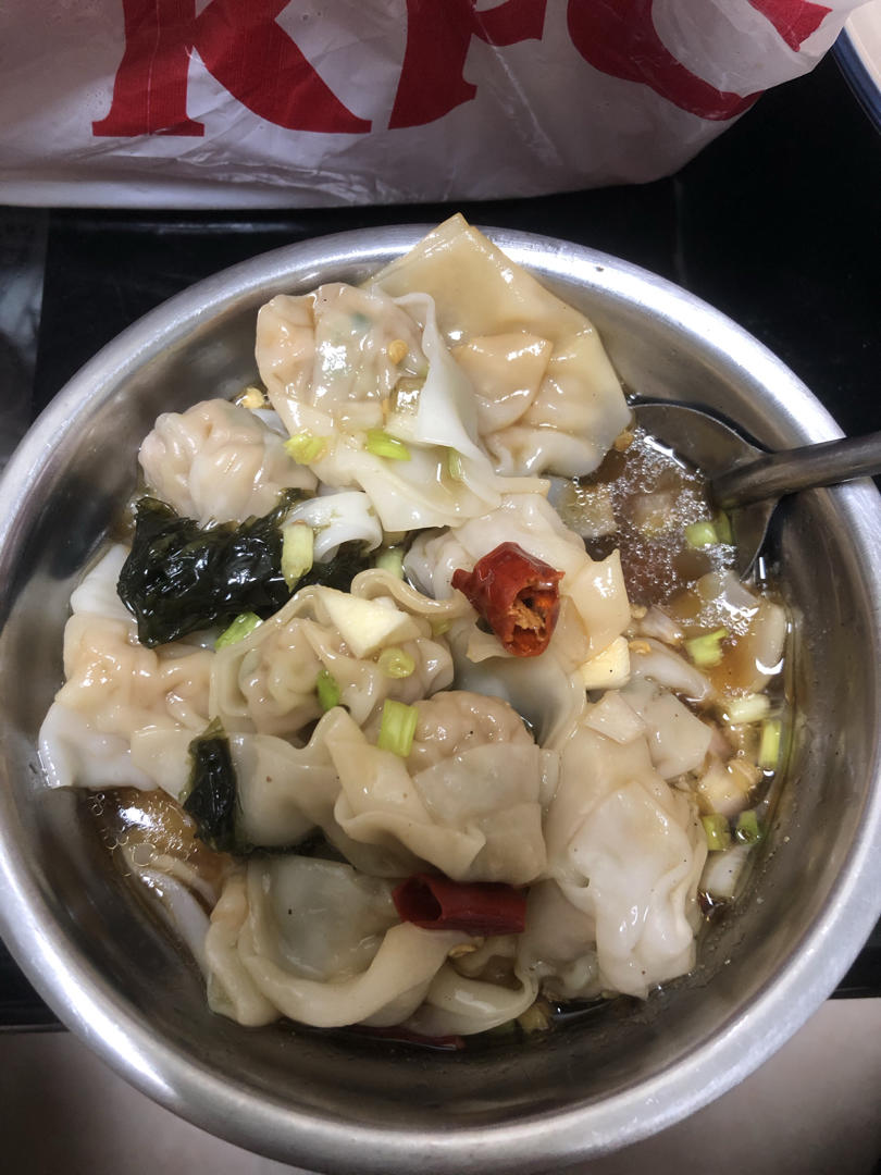 私房【重庆老麻抄手】老麻·中麻·微微麻任你选😋