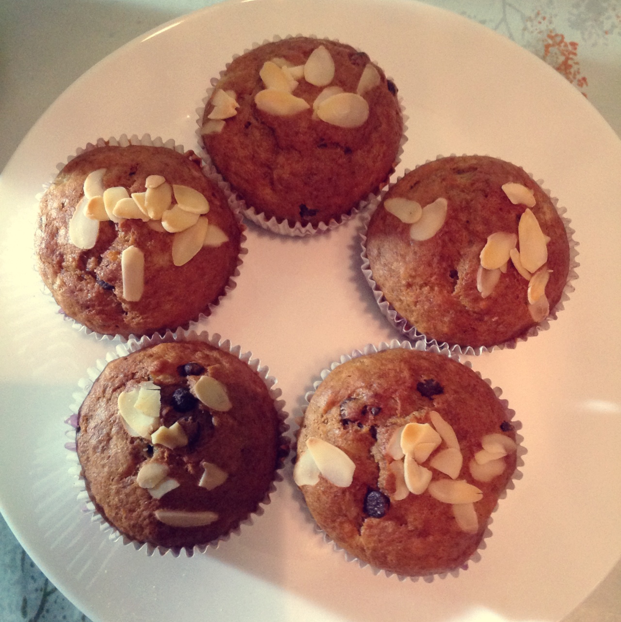 巧用烂香蕉做超快手【香蕉杯子蛋糕  】