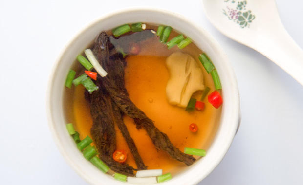 云南腾冲特色青龙过海汤 干腌菜汤 开胃汤 酸辣口味的做法