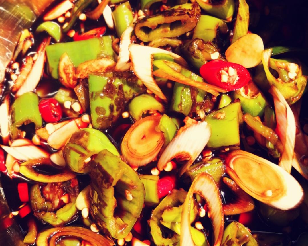 滇味秘制烧椒泡酱油&下饭的做法