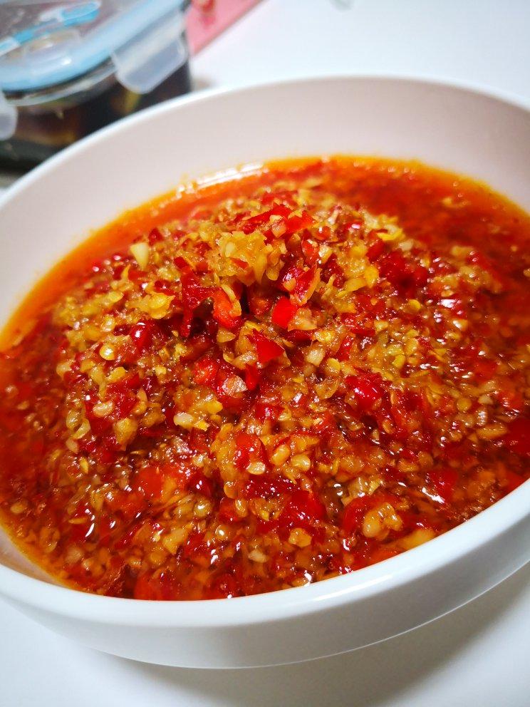 范爷爷爷做的蒜蓉小米辣椒酱