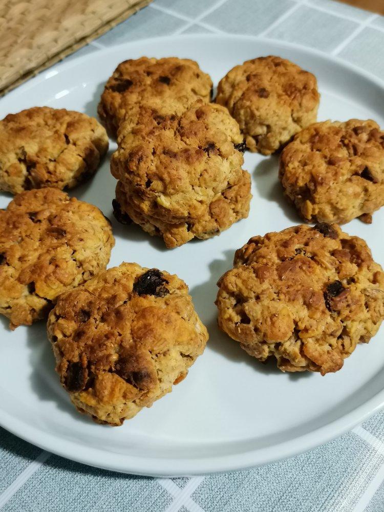 肉桂干果燕麦饼干