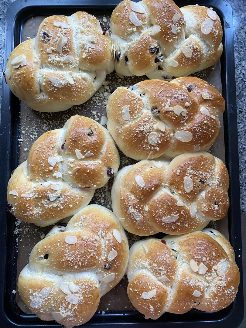 汤种椰蓉酥粒面包