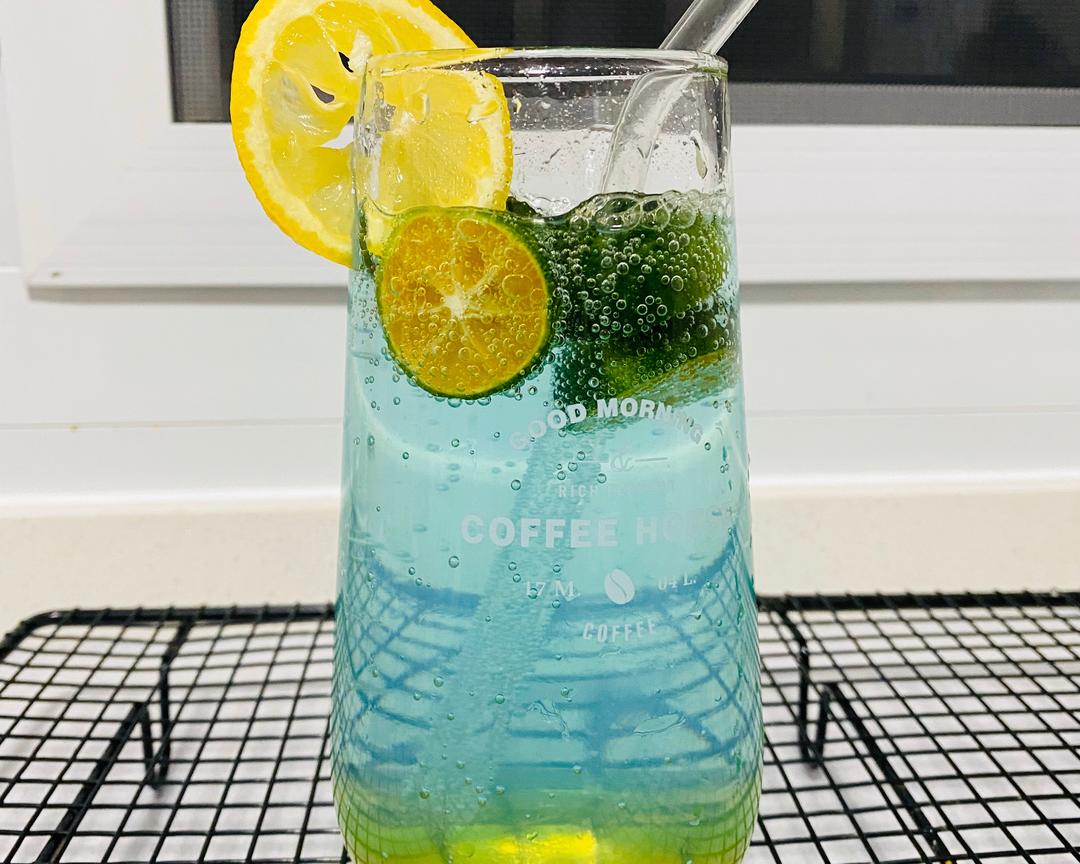 No.35特调青柠气泡水的做法