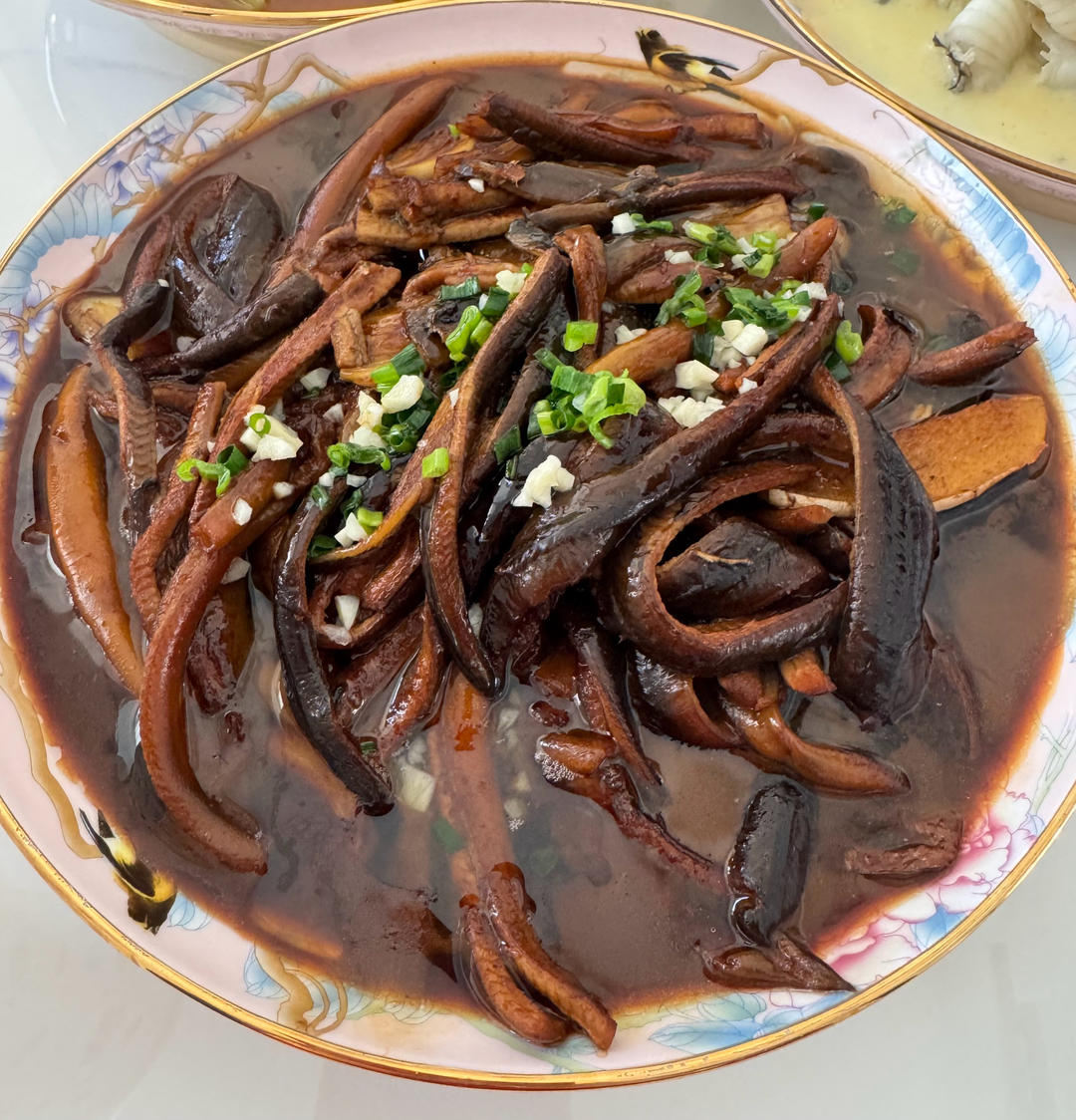 经典本帮菜-响油鳝丝正宗的做法