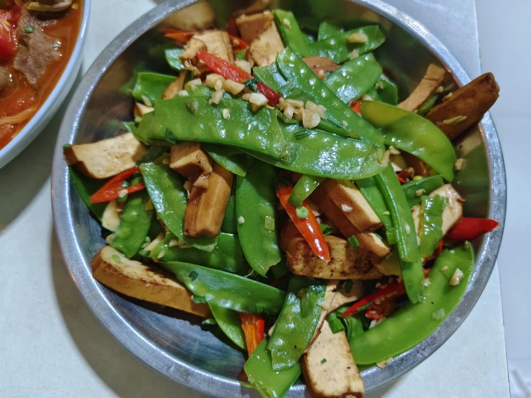 荷兰豆炒香干