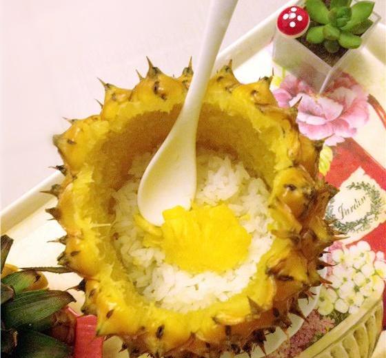 南国芬芳-清甜的菠萝蒸饭的做法