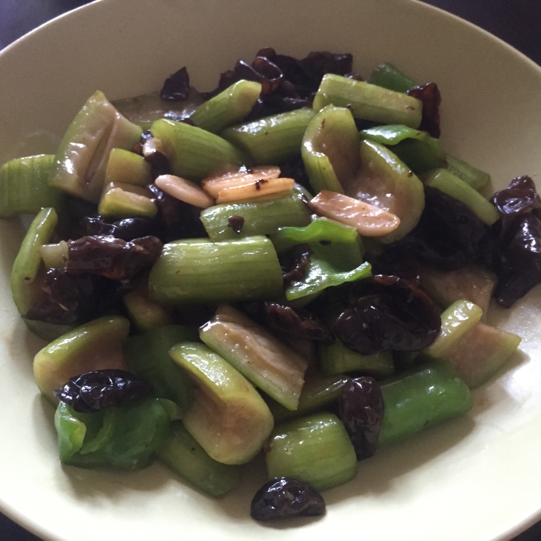 青红椒木耳蚝油炒丝瓜