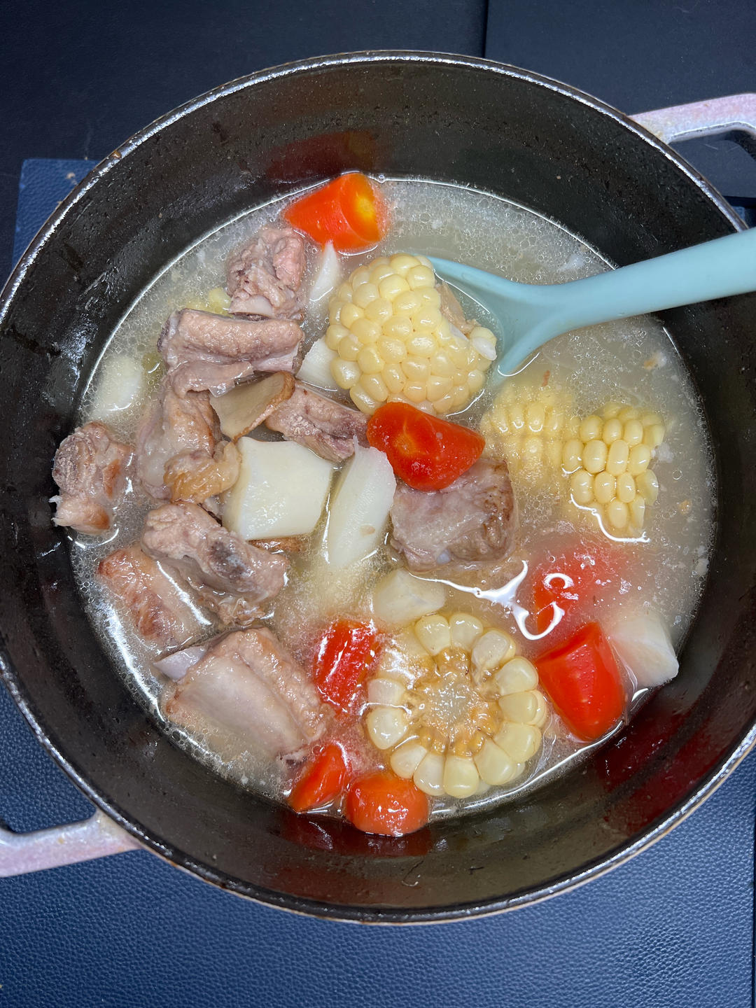 连吃三碗的玉米山药排骨汤