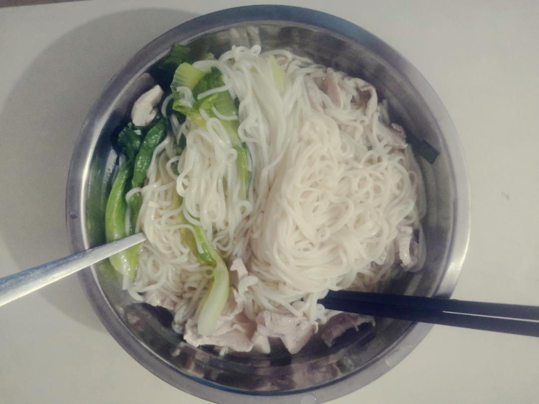 一碗热汤面