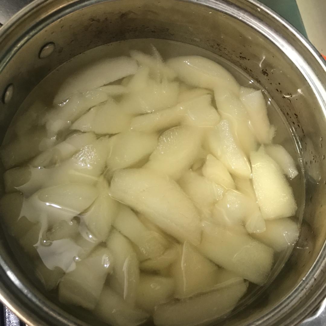 冰糖雪梨汤