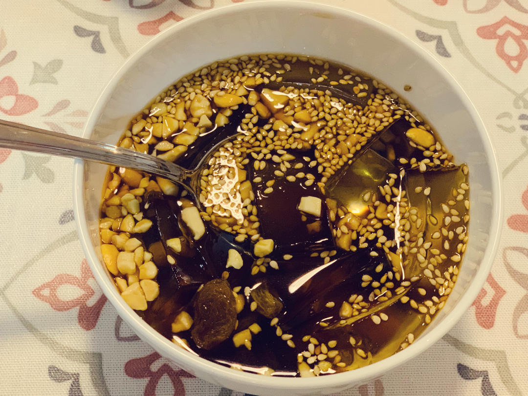 超好吃的红糖冰粉