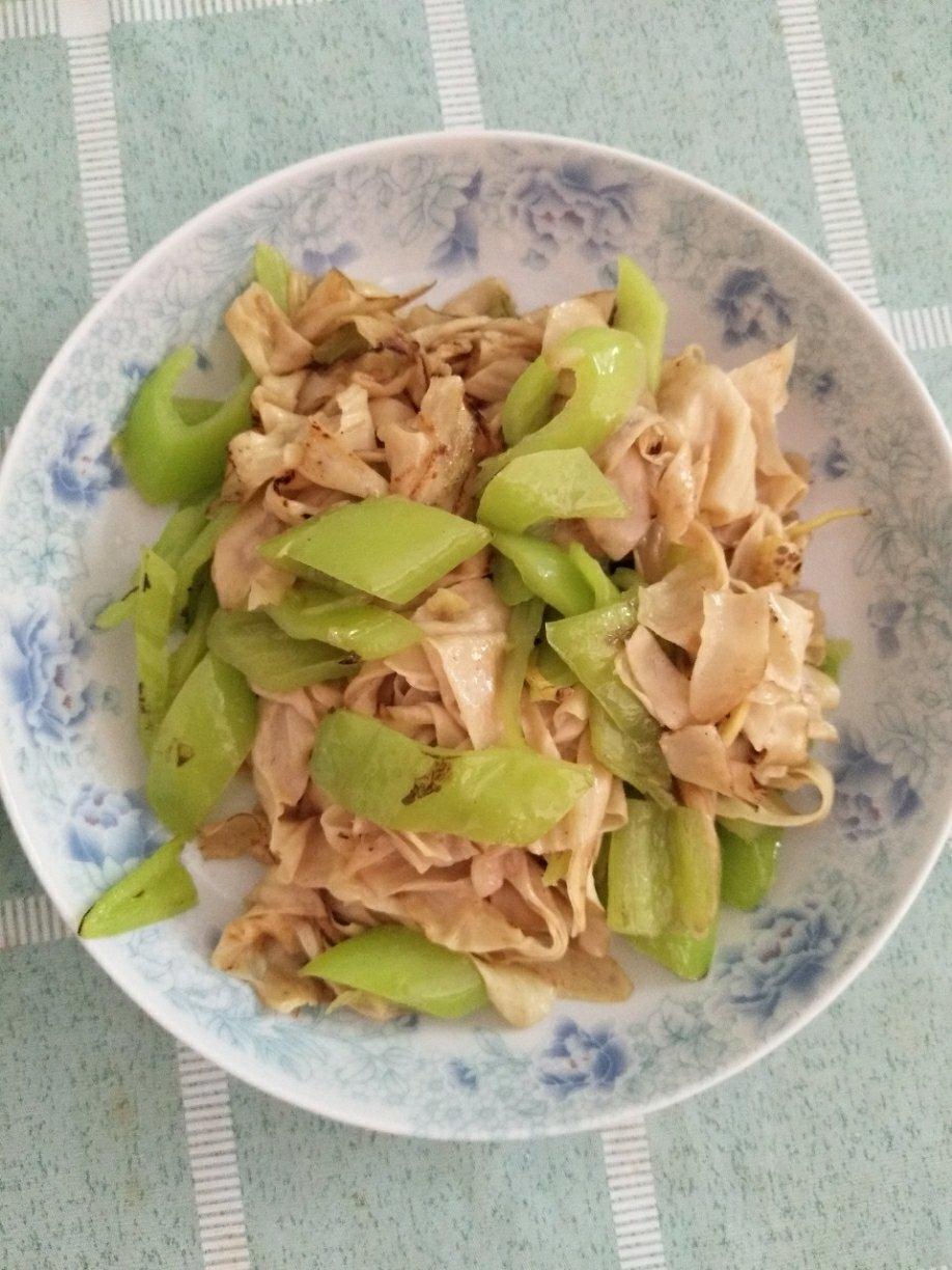 青椒炒豆皮