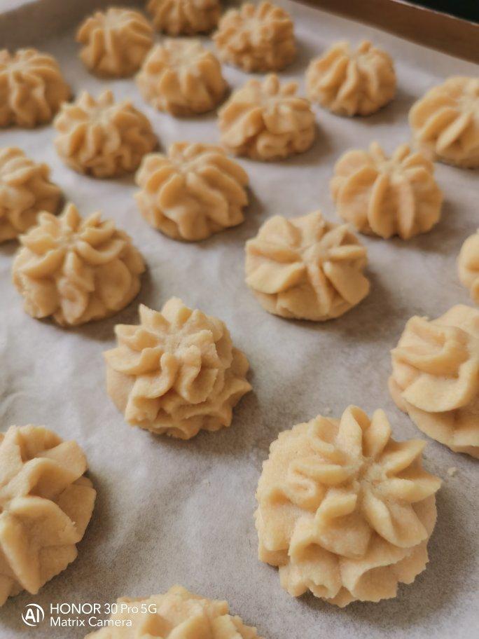 被业界猜了很久的网红牛油小花曲奇配方，酥的掉渣