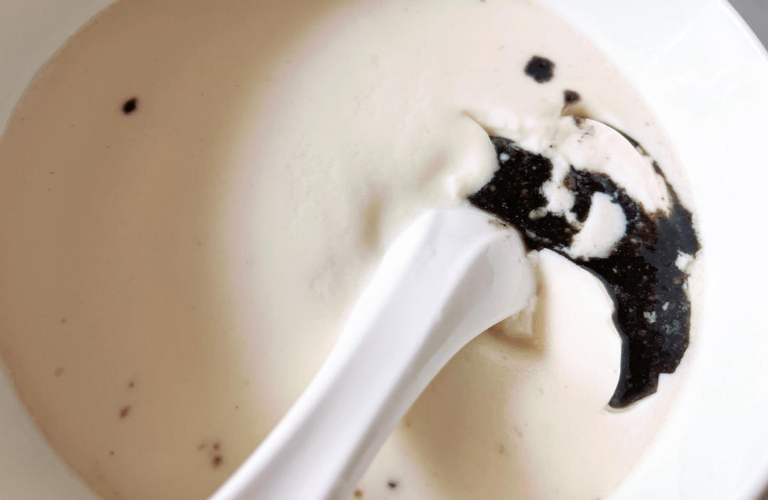 中式甜品🍰“黑芝麻糊炖奶”