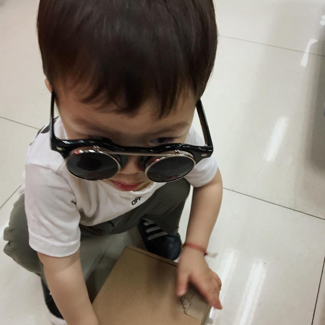 一只失控的芒果