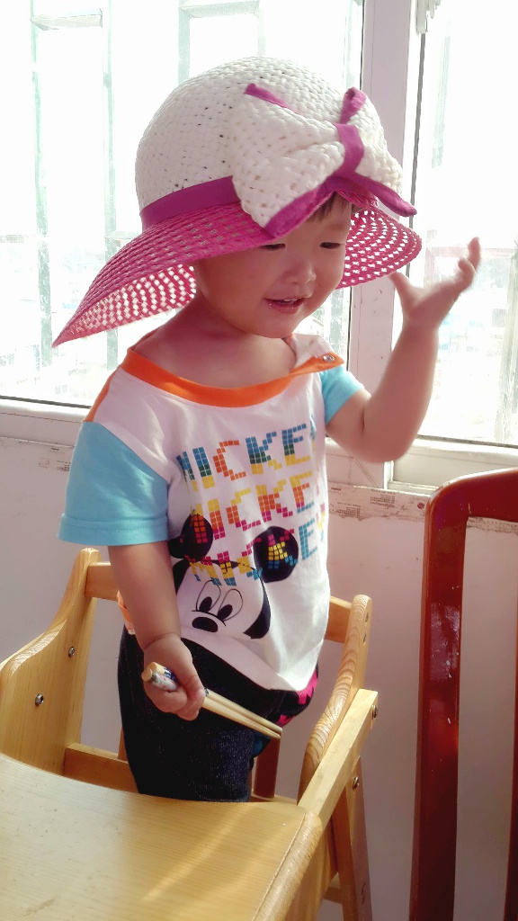 天真的以为