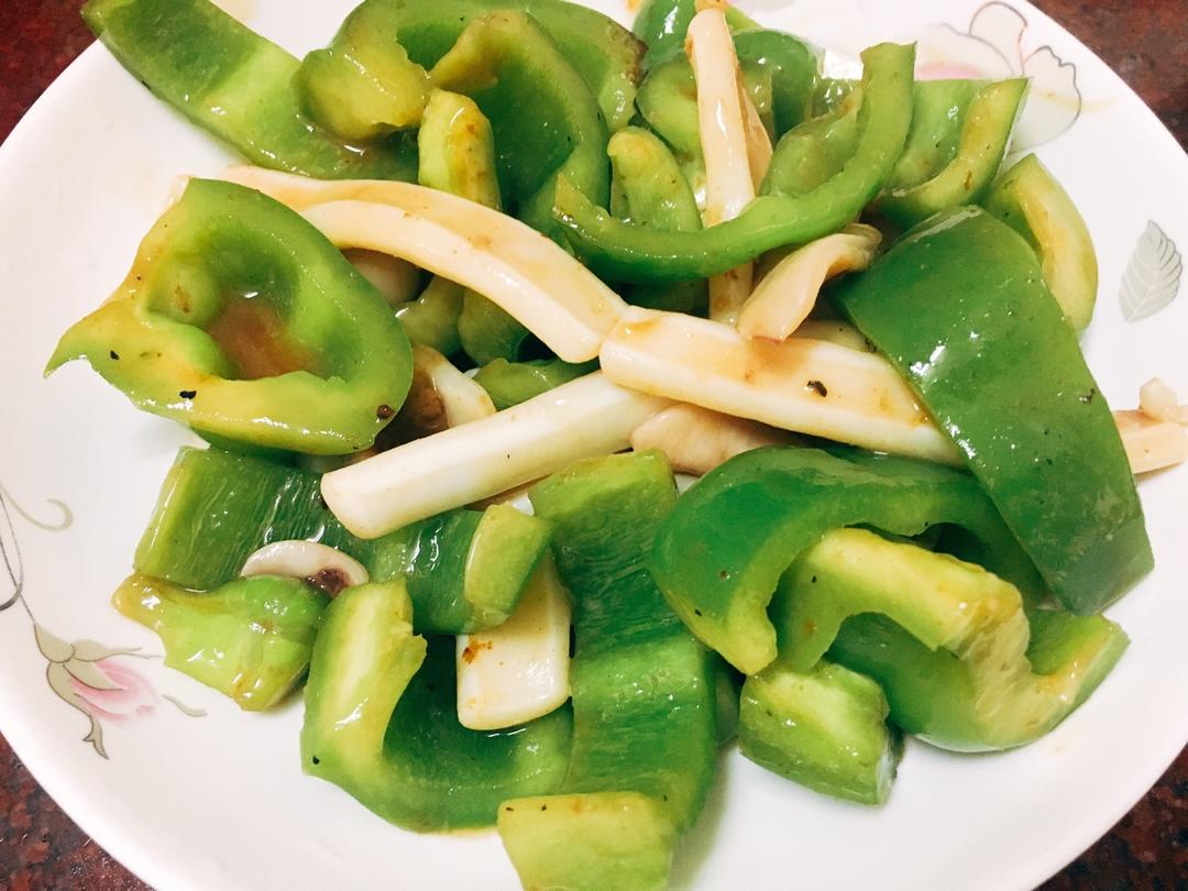 爽脆的青椒炒鱿鱼
