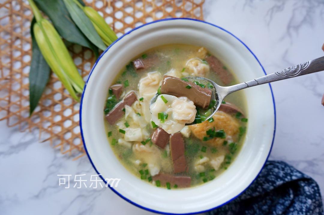 韭菜鸭血小馄饨的做法