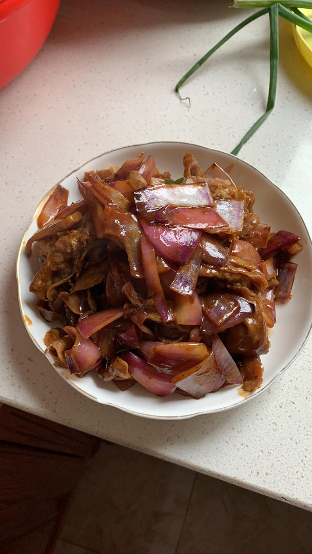 好吃到舔盘的秘制洋葱炒肥牛卷！拌饭巨香