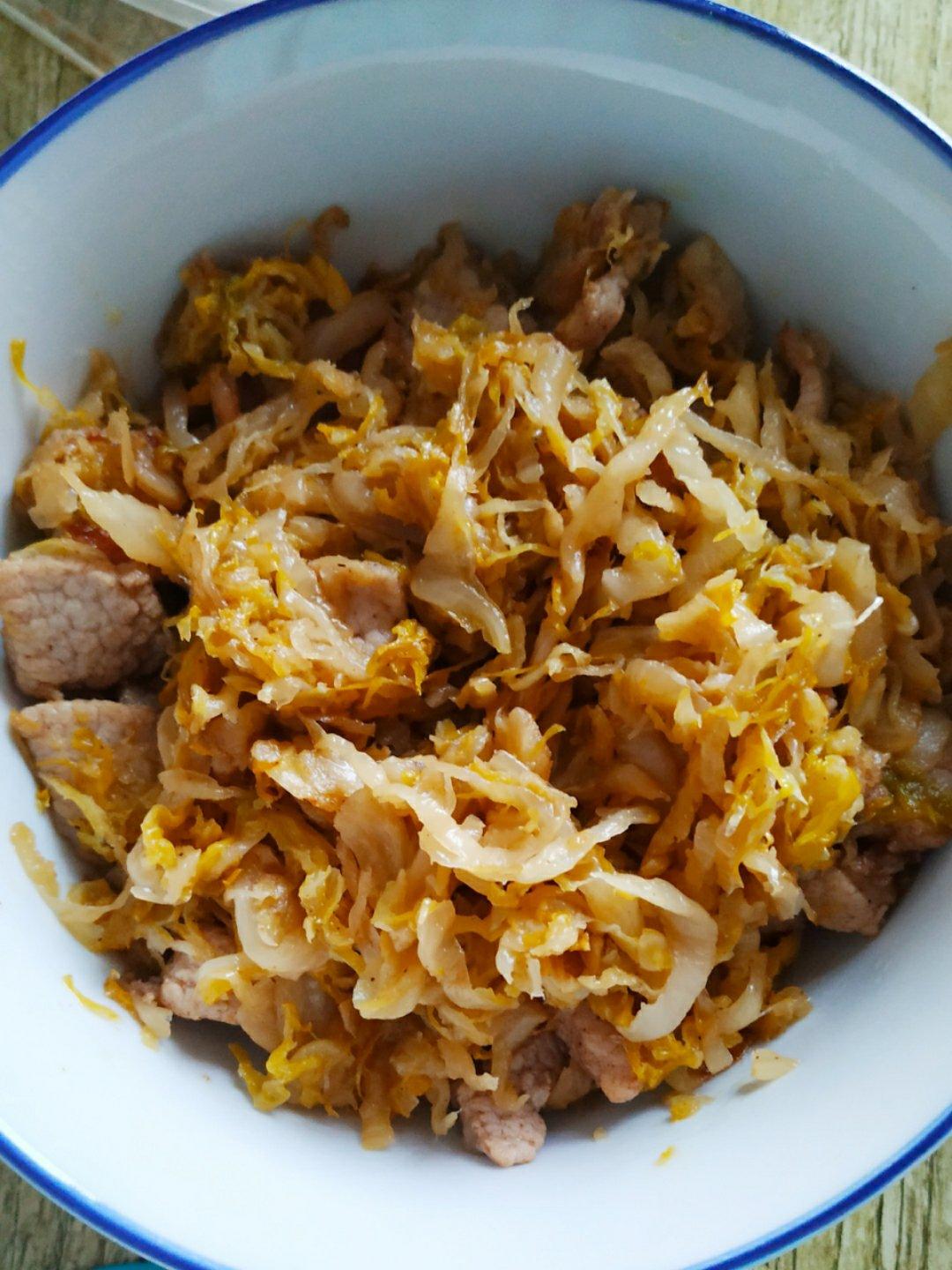 酸菜炒肉丝