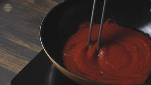 【视频】西西里岛上的又一经典茄子料理，用贝里尼的歌剧命名的诺玛意面（2020更新）的做法 步骤4