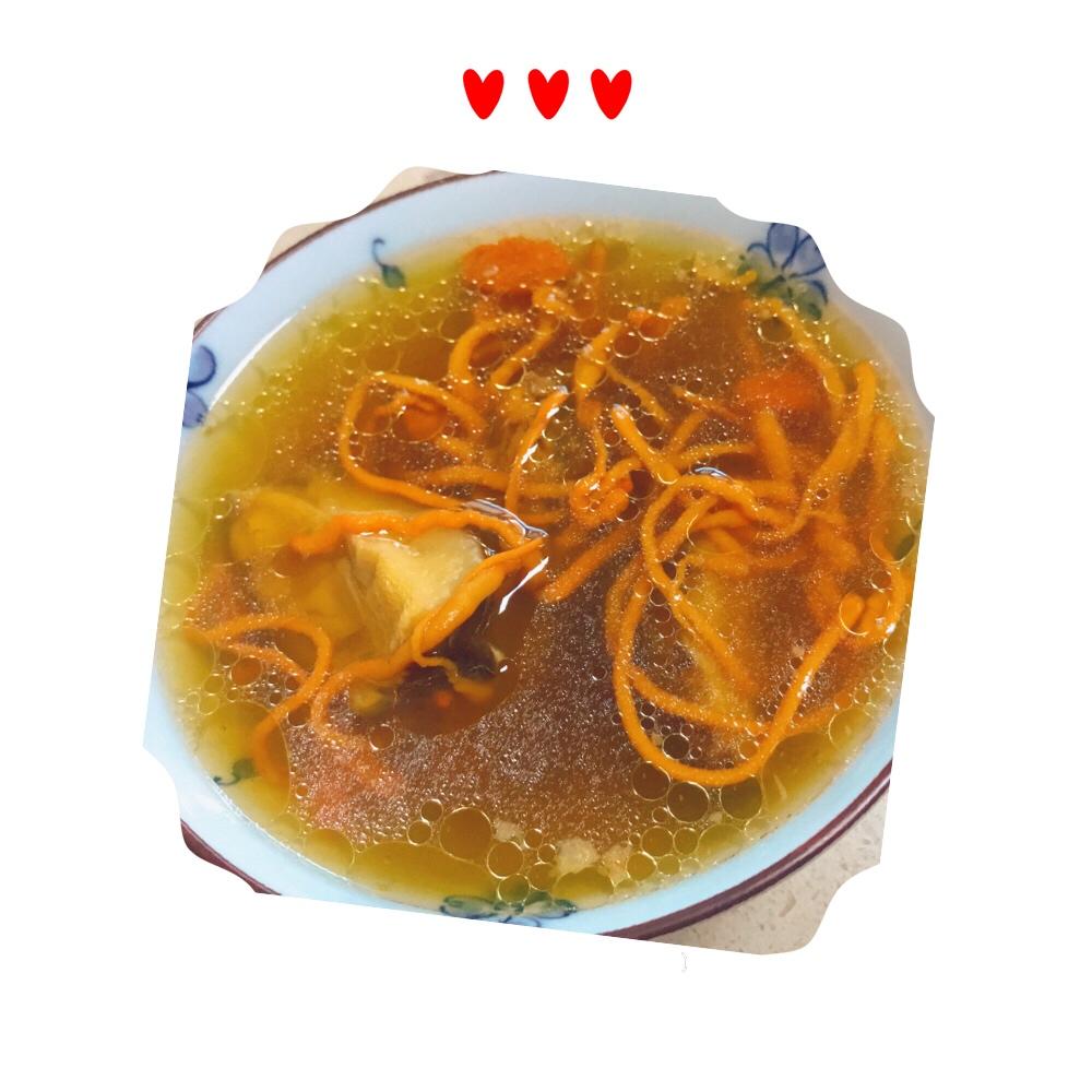 虫草花煲鸡汤