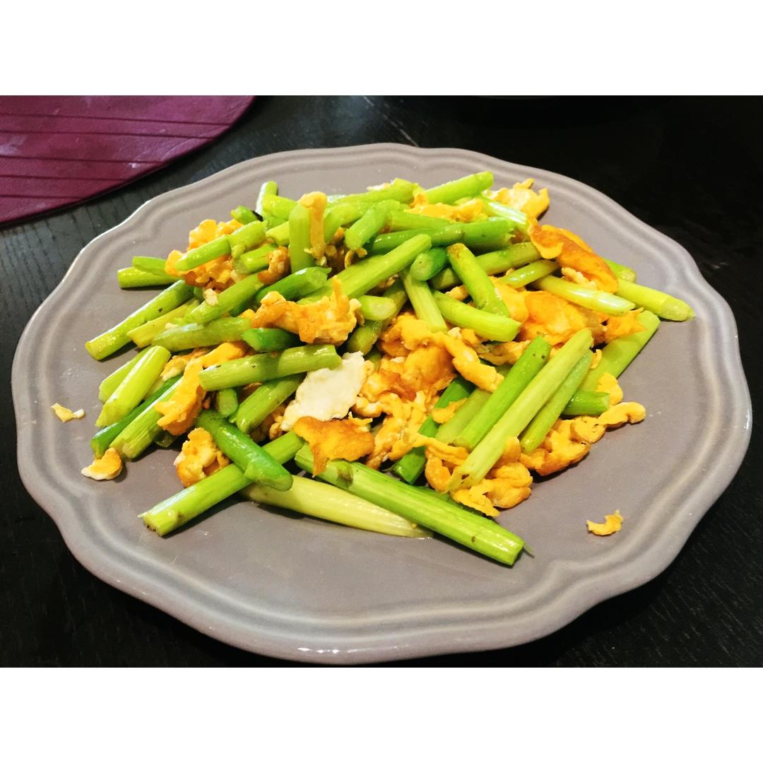 芦笋炒鸡蛋