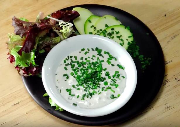 蓝纹芝士蘸酱 blue cheese dipping sauce的做法