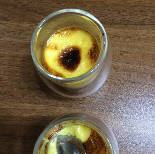 Crèmebrulée。法式烤布雷。焦糖布丁。