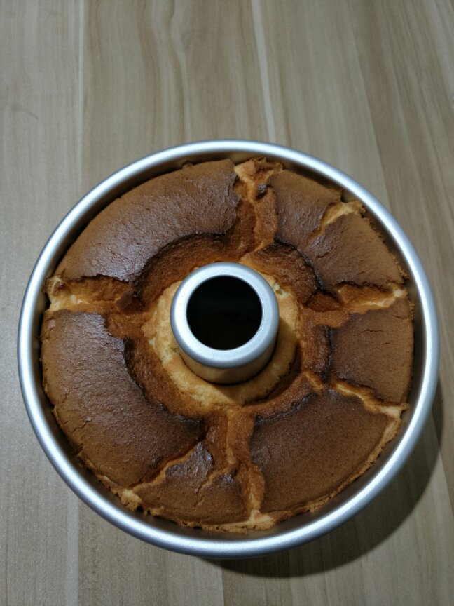 安慕希黄桃+燕麦酸奶戚风蛋糕（17厘米中空模具）