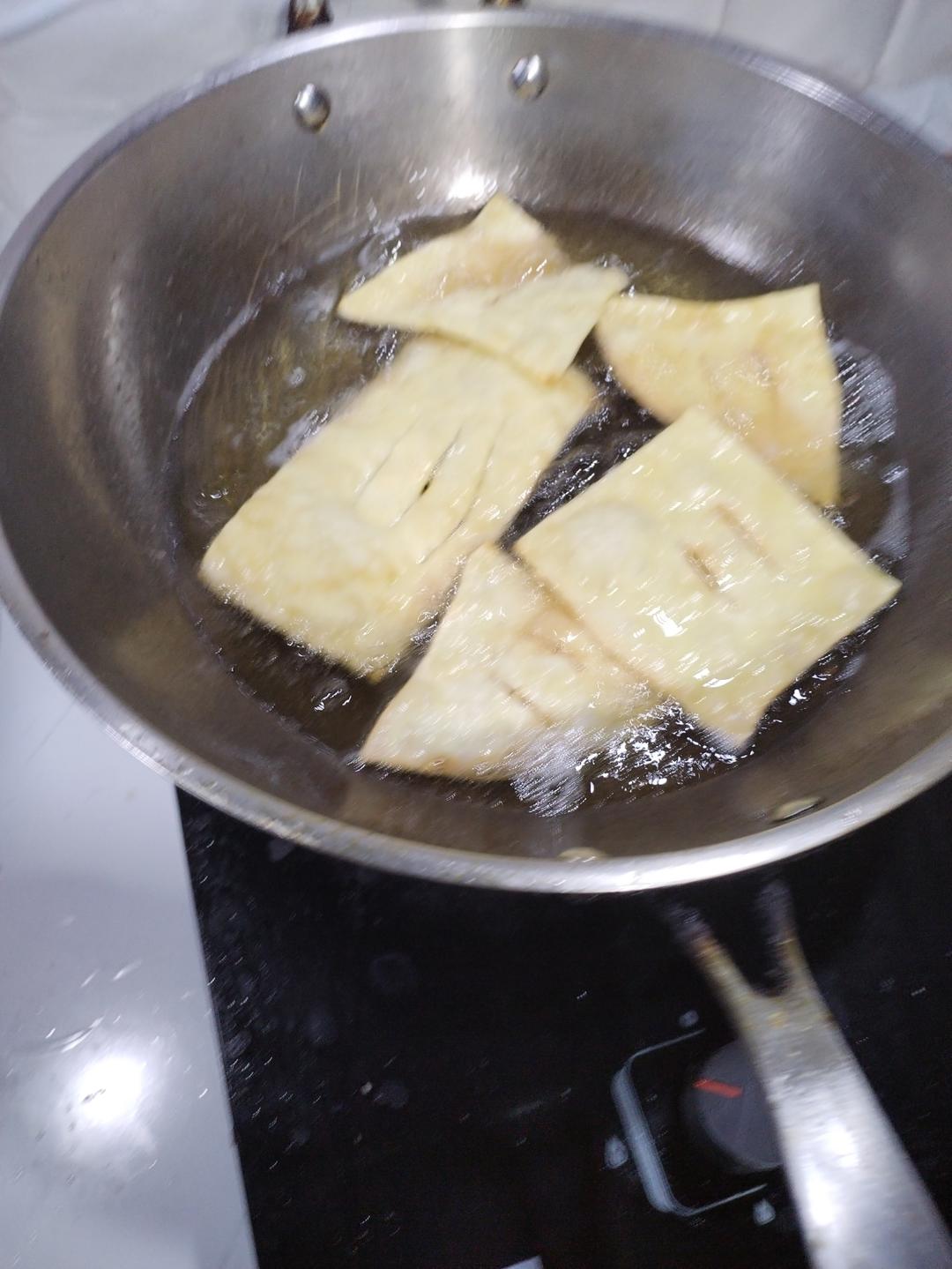 春节传统小食——炸麻叶