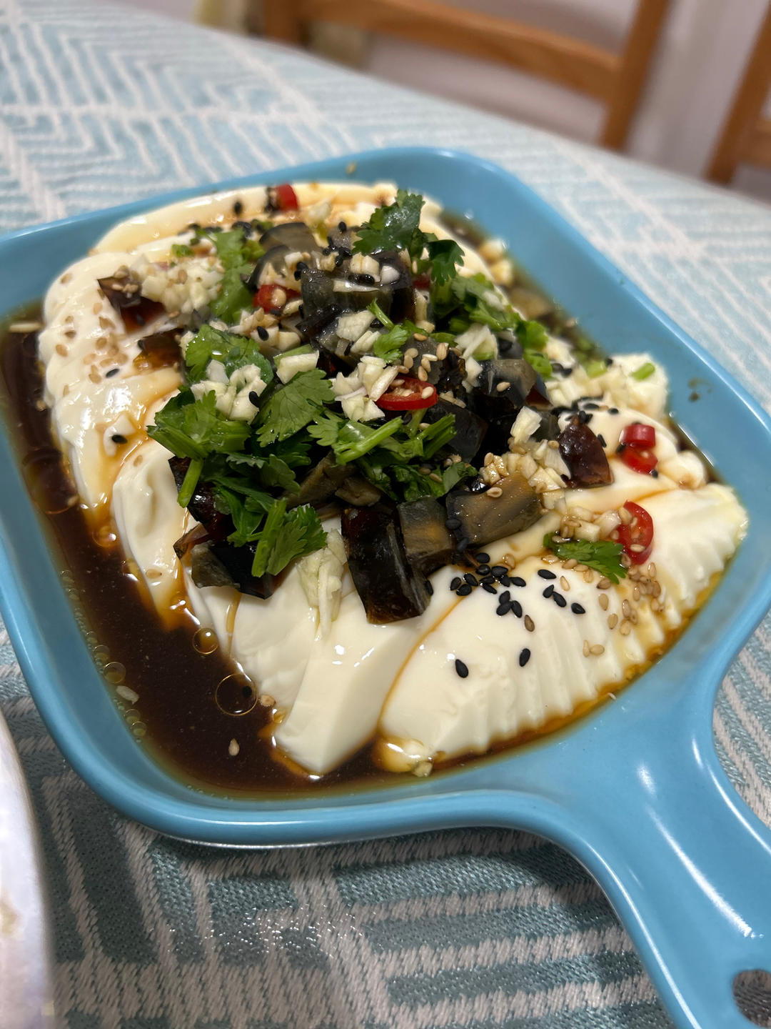 皮蛋拌豆腐